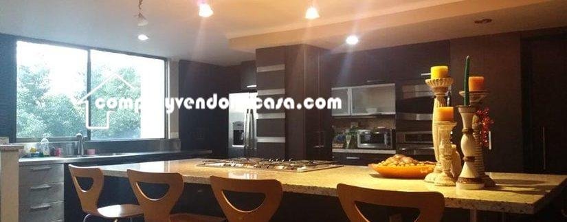 Apartamento en venta en el Poblado Medellín  comedor