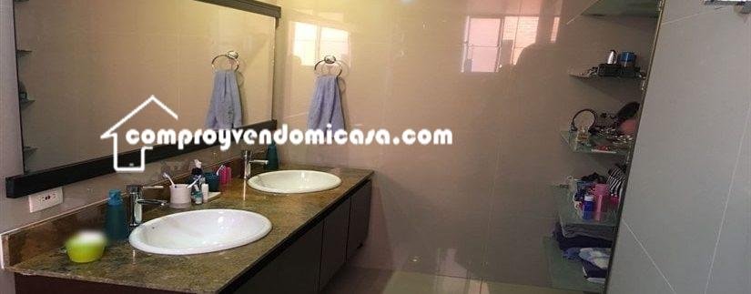 Apartamento en venta Colina Campestre-baño