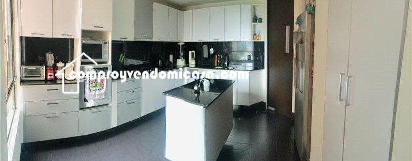 Apartamento en venta Colina Campestre-cocina