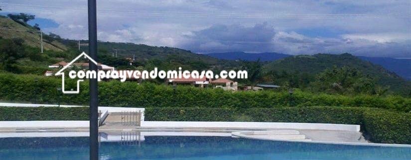 Casa en venta Apulo-piscina