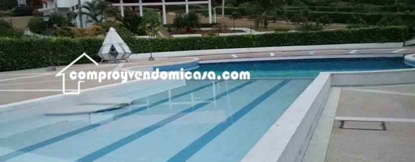 Casa en venta Apulo-piscina3