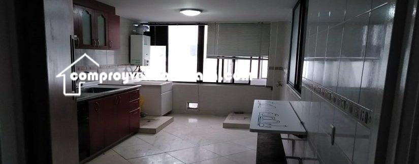 Apartamento en venta o arriendo Santa Barbara -Cocina1