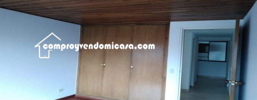 Apartamento en venta o arriendo Santa Barbara -Habitación con closet