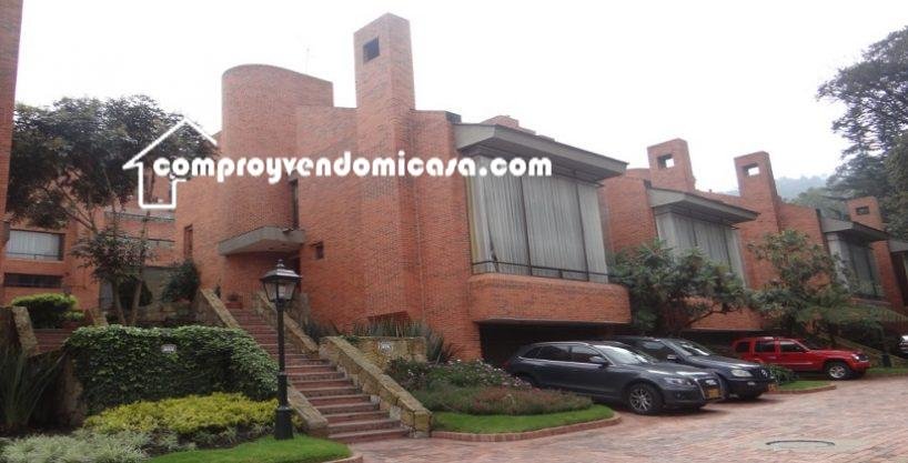 Casa en venta - permuta Bosques del marquez
