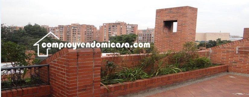 Casa en venta - permuta Bosques del marquez -Terraza