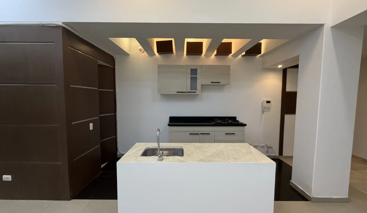 apartaestudio-en-venta-santa-barbara-2.HEIC