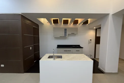 apartaestudio-en-venta-santa-barbara-2.HEIC