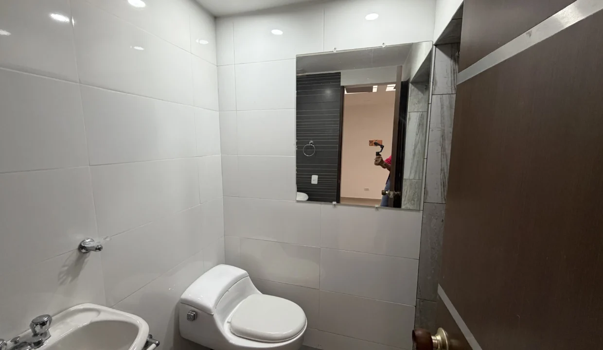 apartaestudio-en-venta-santa-barbara-7.HEIC