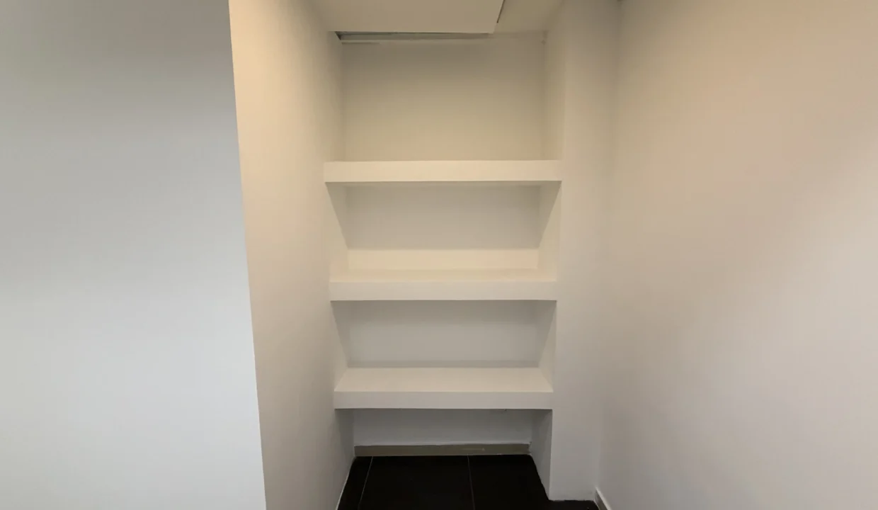 apartaestudio-en-venta-santa-barbara-9.HEIC