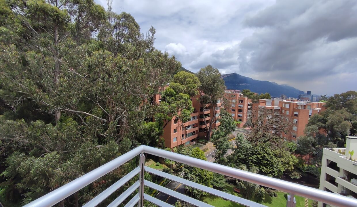 apartamento-en-venta-bosque-medina-SBS107-4