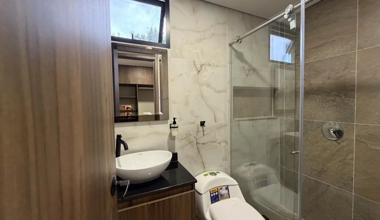 casa-en-venta-en-la-calera-32.HEIC