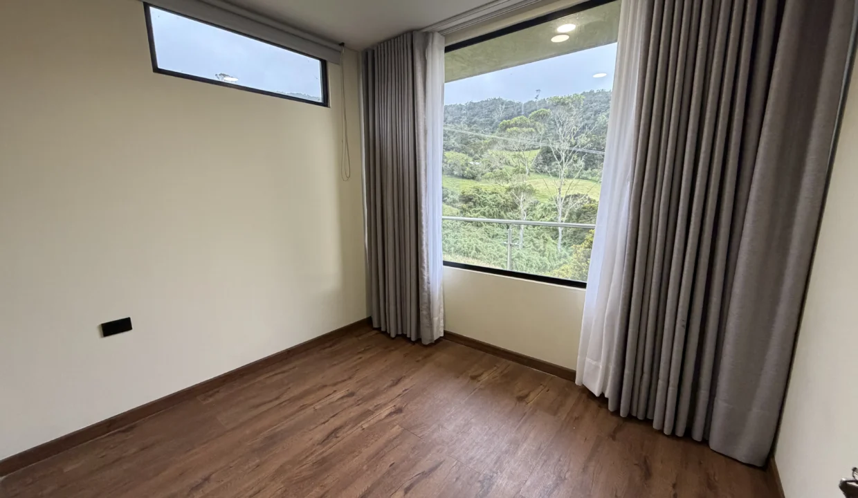 casa-en-venta-en-la-calera-39.HEIC