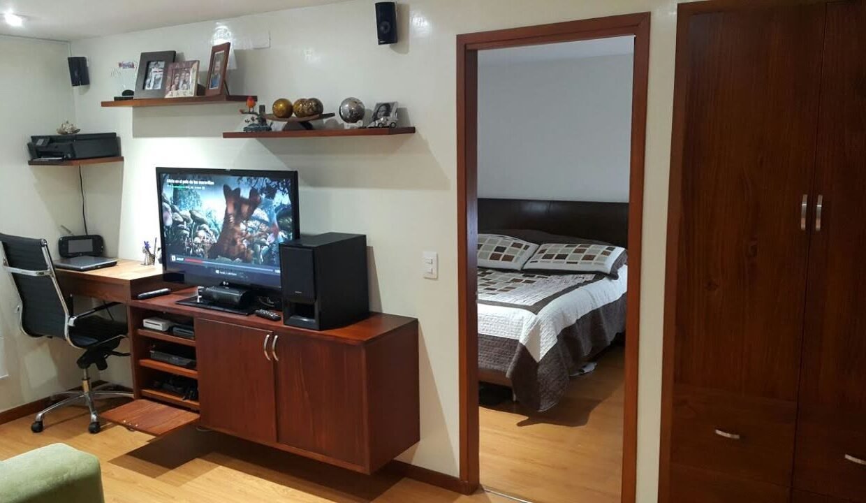 apartamento-en-venta-en-colina-campestre-SBS351-9