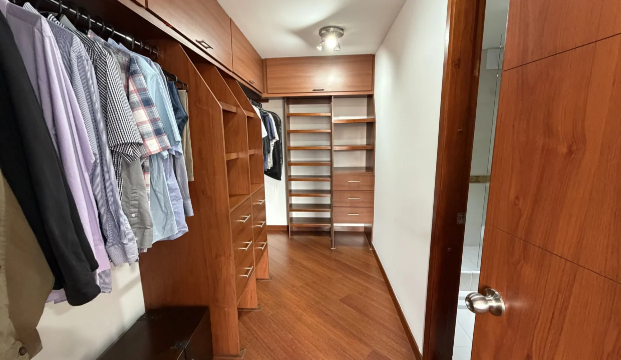 apartamento-venta-colina-campestre-terraza-19.HEIC