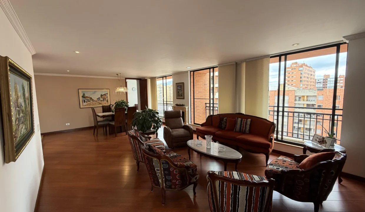 apartamento-venta-colina-campestre-terraza-21.HEIC