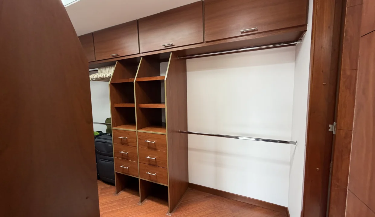 apartamento-venta-colina-campestre-terraza-25.HEIC