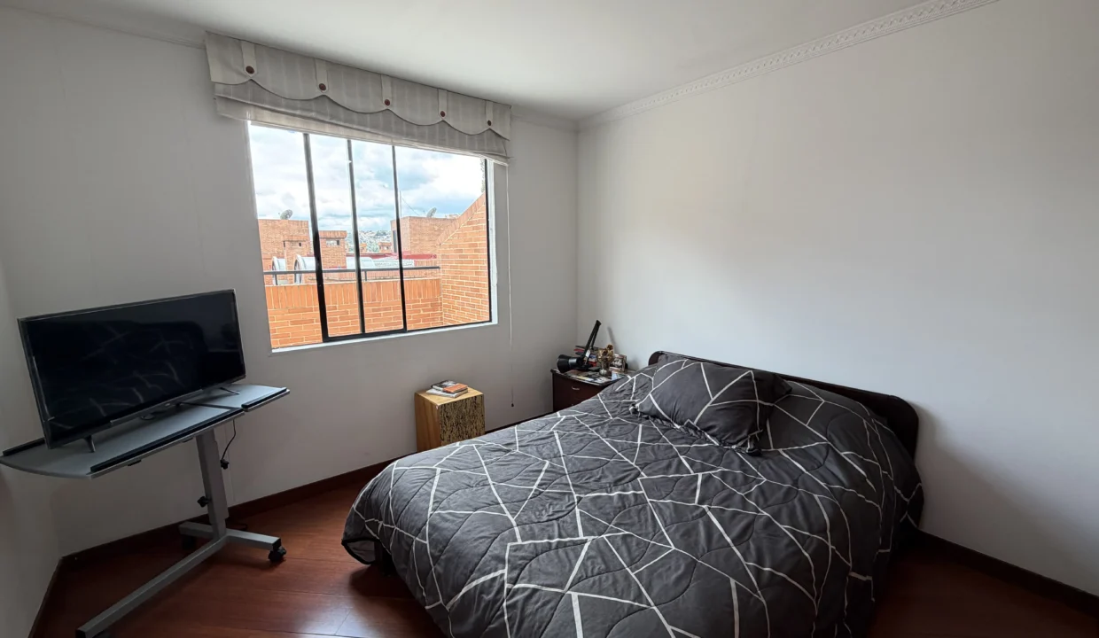 apartamento-venta-colina-campestre-terraza-36.HEIC