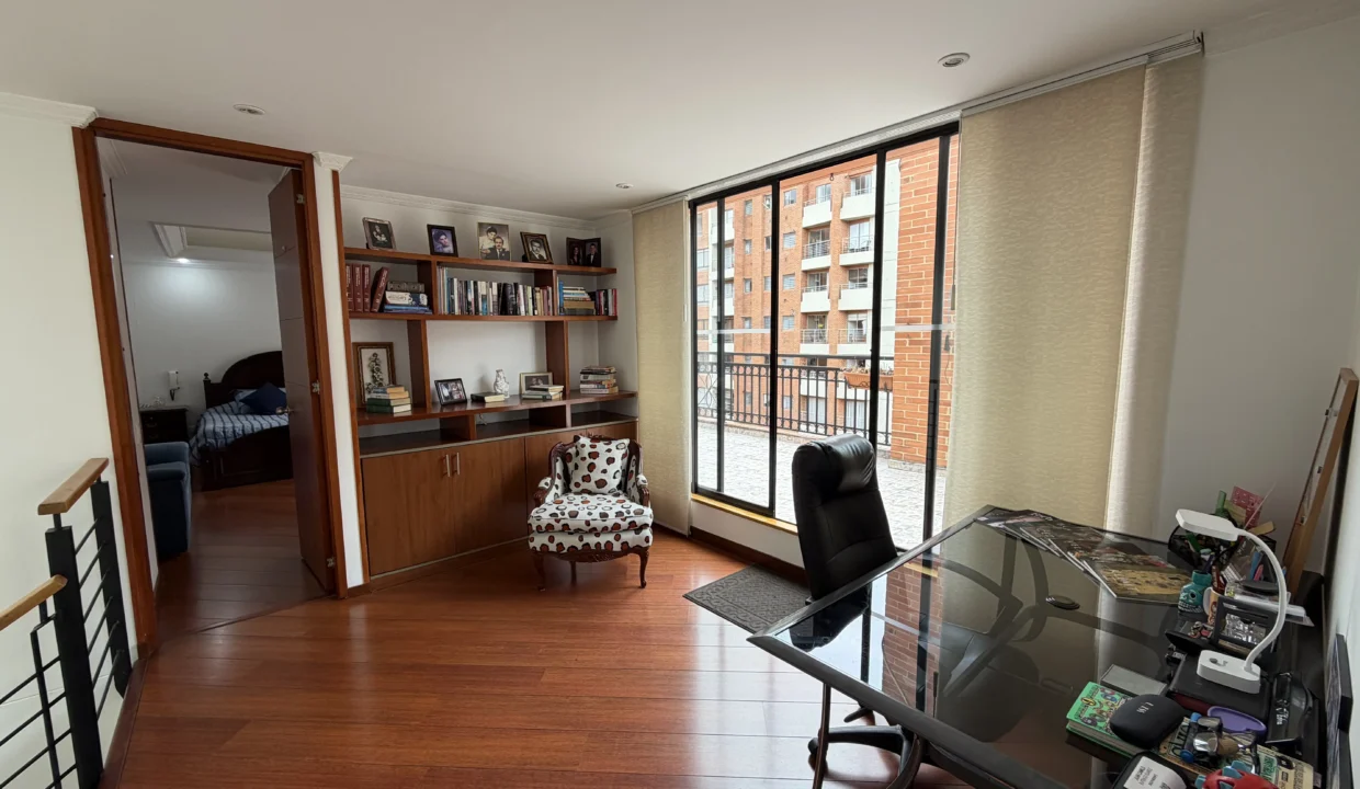 apartamento-venta-colina-campestre-terraza-44.HEIC