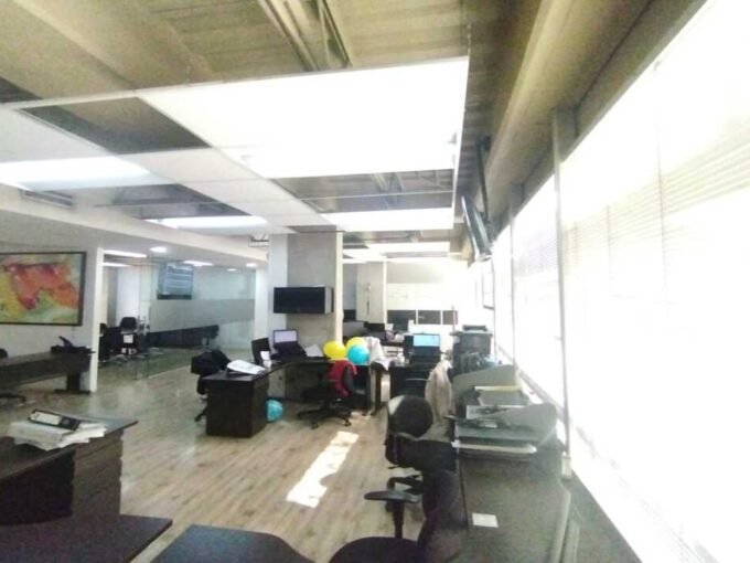 Oficina en Venta en Antiguo Country- (13)